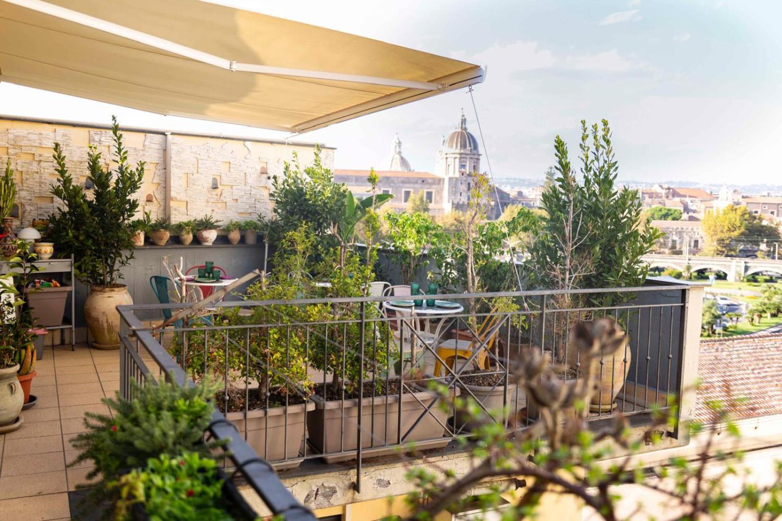 Rooftop53 Catánia Buitenkant foto